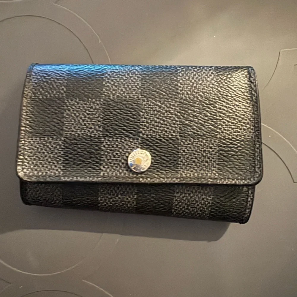 Louis Vuitton Damier‎ ebene key ring
